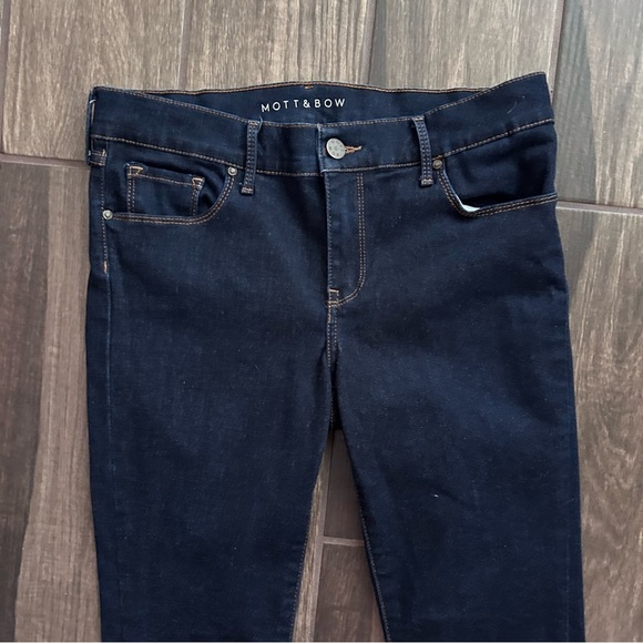 Mott & Bow Mid Rise Grove Skinny Jeans Dark Wash Sz 28 - Picture 4 of 7